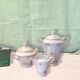 Service à thé en porcelaine de Limoges blanche et dorée, années 50