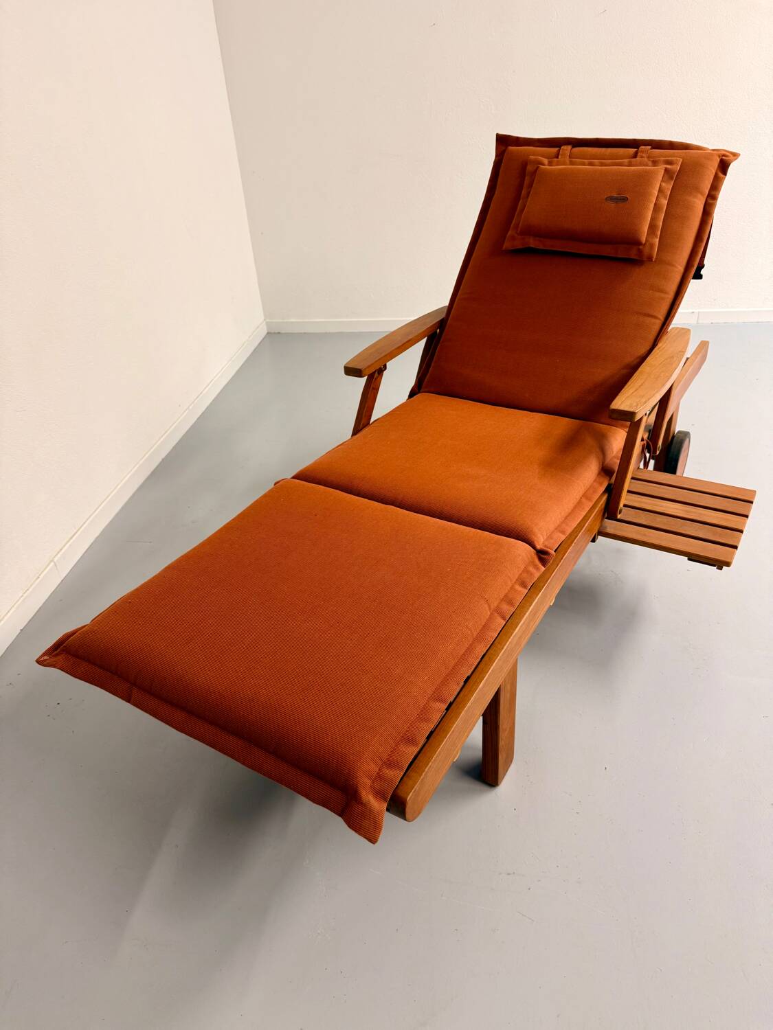 Fischer Möbel design teak deckchairs from the 90s