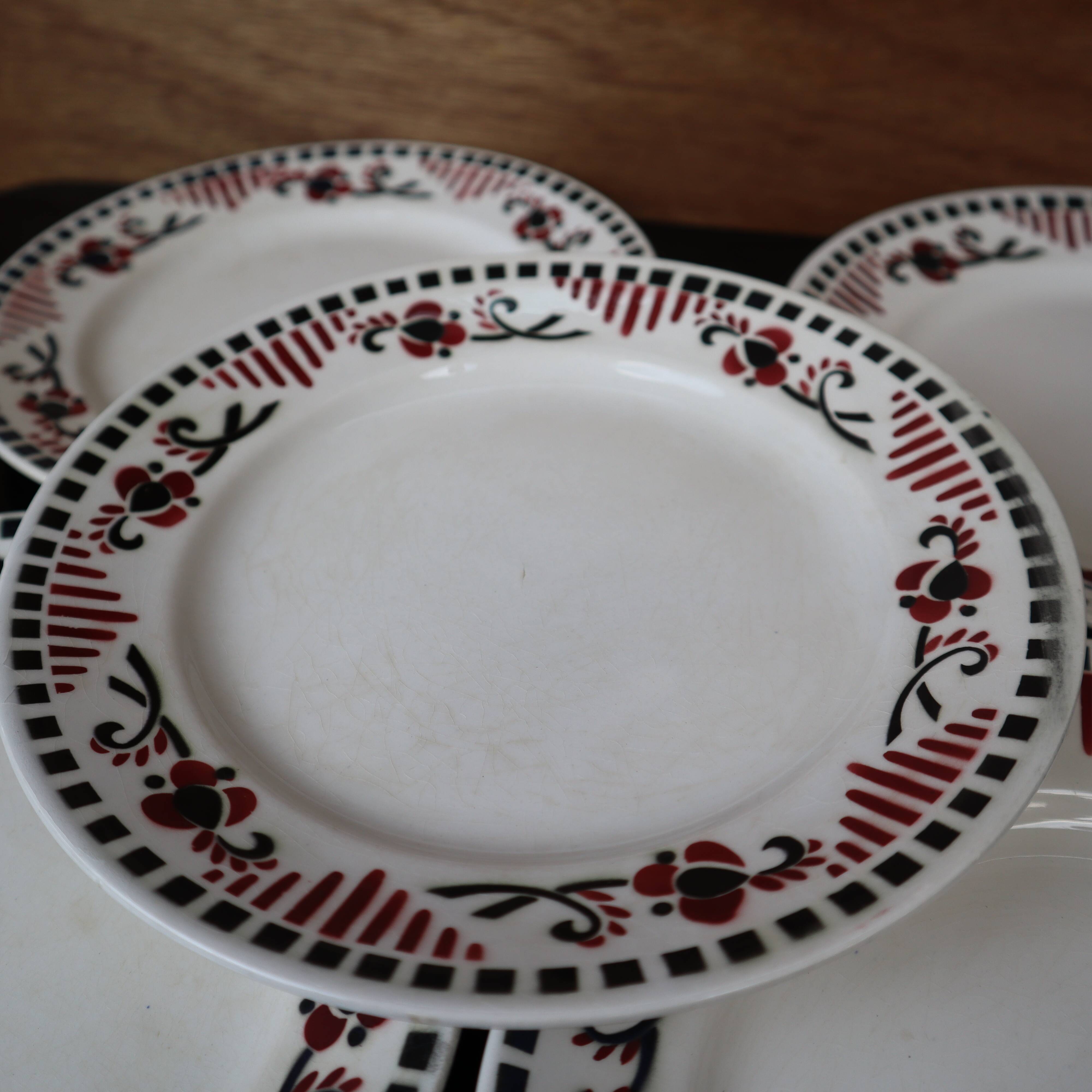 8 Terre de Fer dessert plates, “Damascus” model, Moulin des Loups and Hamage