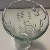 Vase en verre transparent