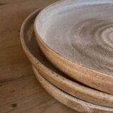 3 Aris stoneware plates