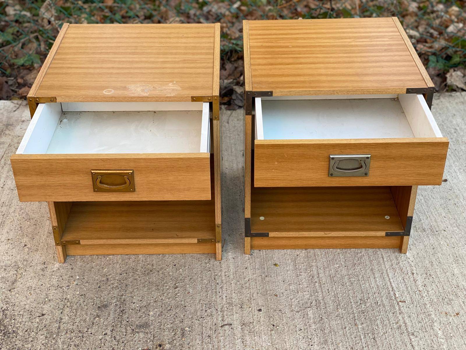 2 Scandinavian boat-style wooden bedside tables