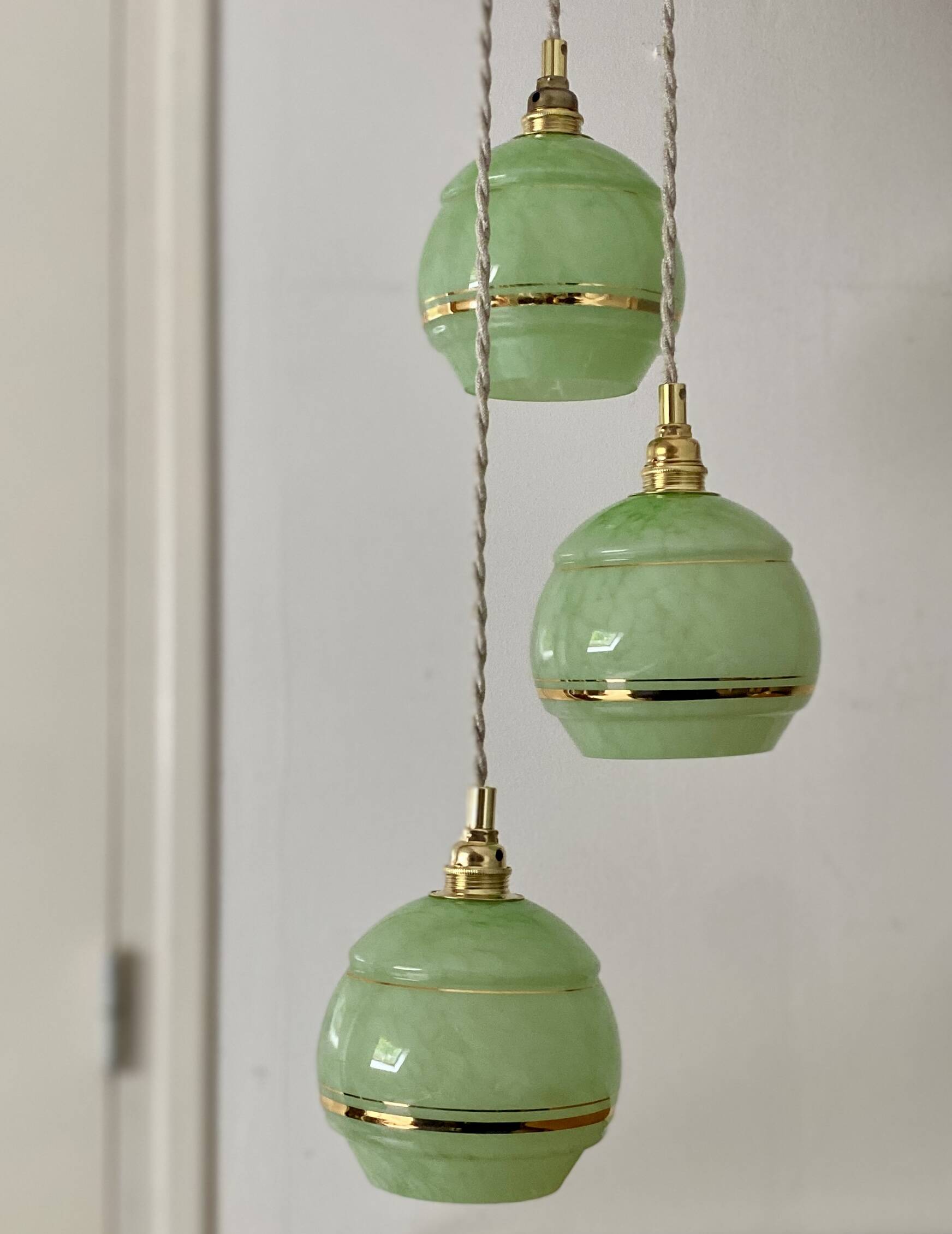 Vintage art deco triple globe pendant light in mint and gold glass