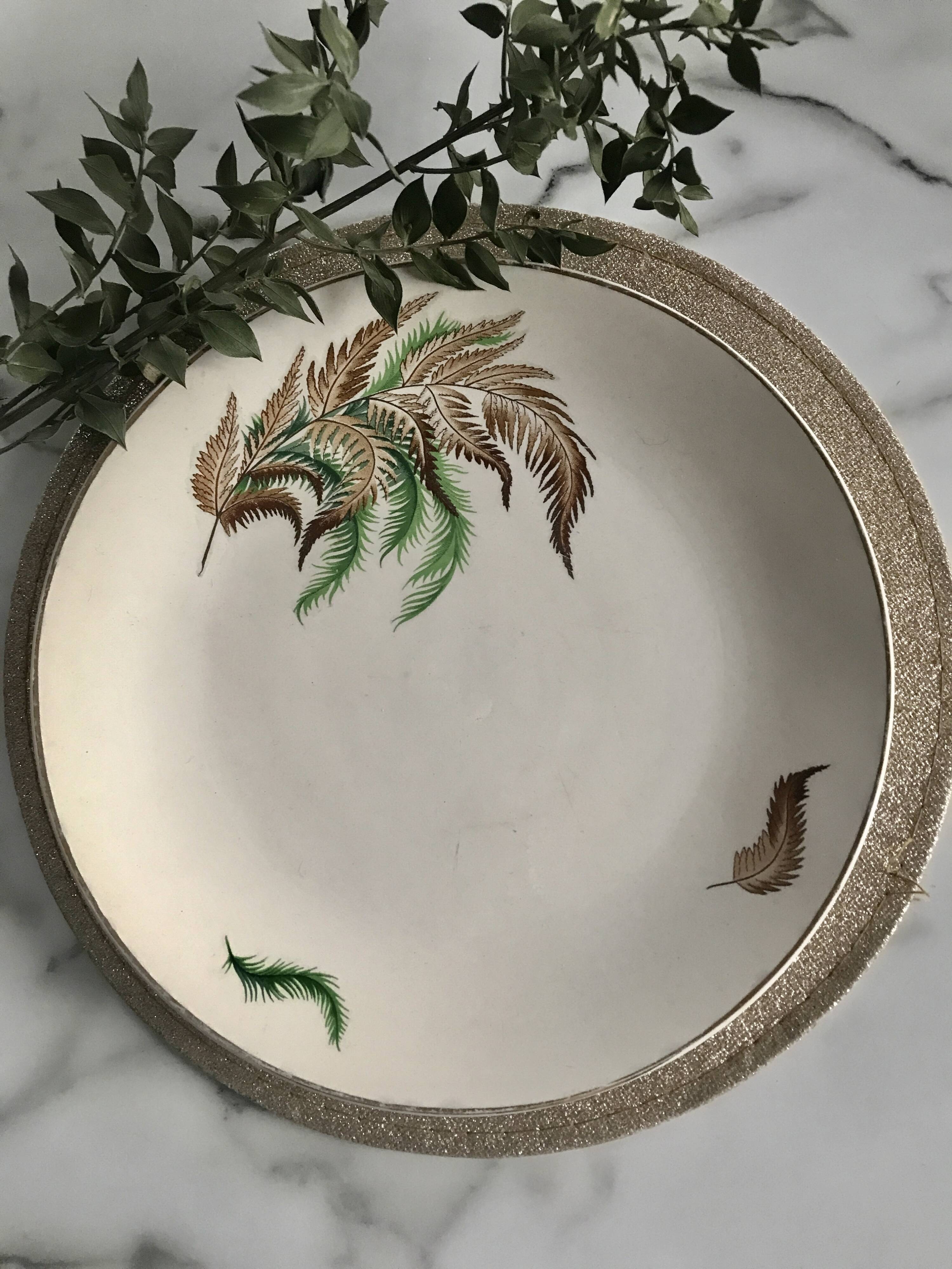 Very pretty vintage Digoin Sarreguemines fern dish