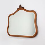 Miroir belge en chêne sculpté de style Louis XV du XXe siècle