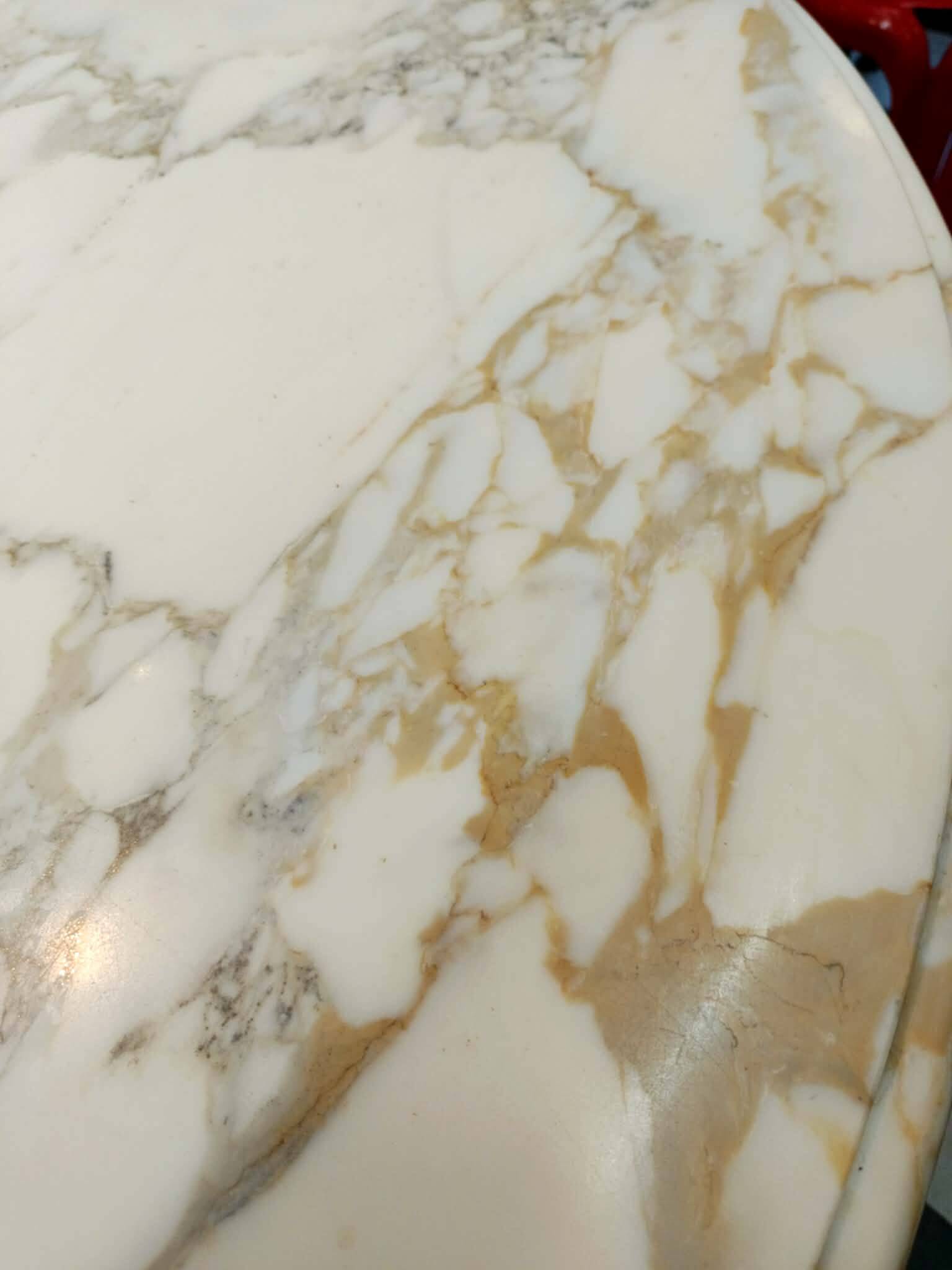 Tulip table Knoll Saarinen 1960 white marble