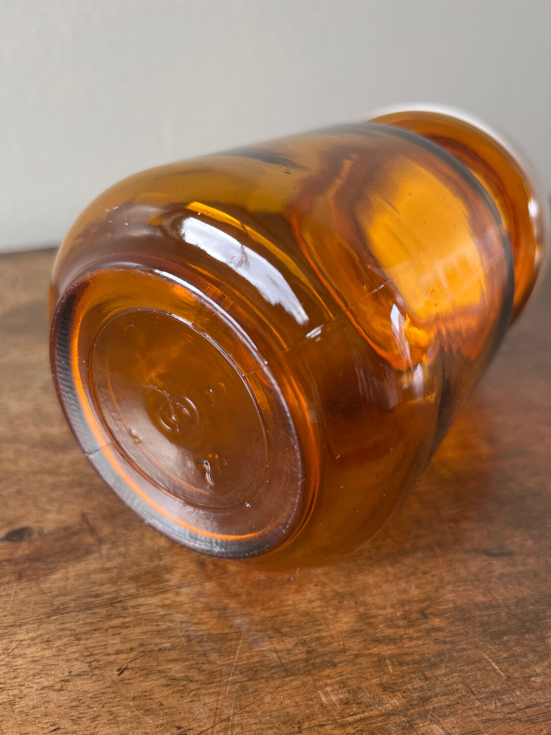 Amber glass jar
