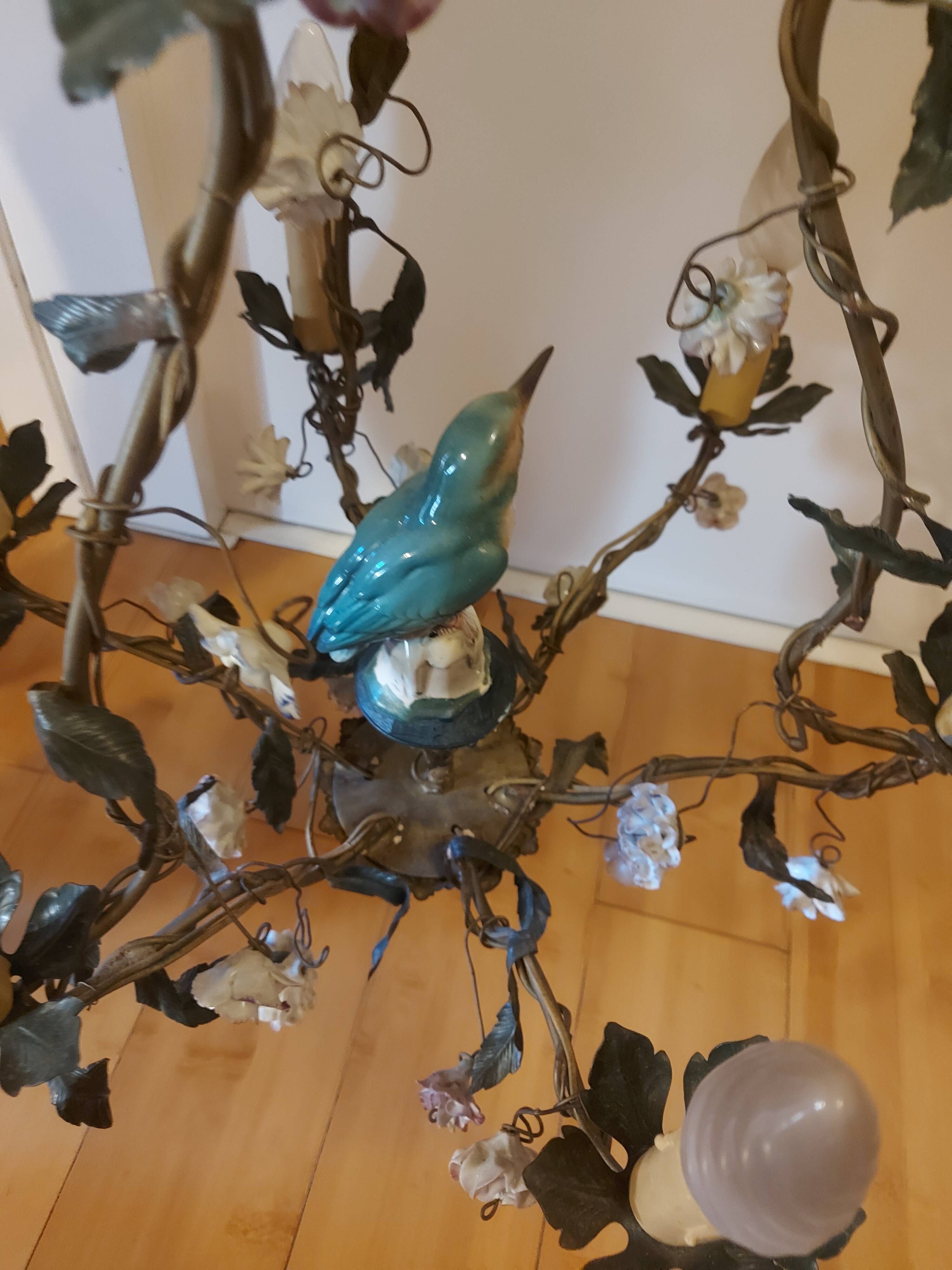 Chandelier cage décor birds and flowers in Meissen porcelain