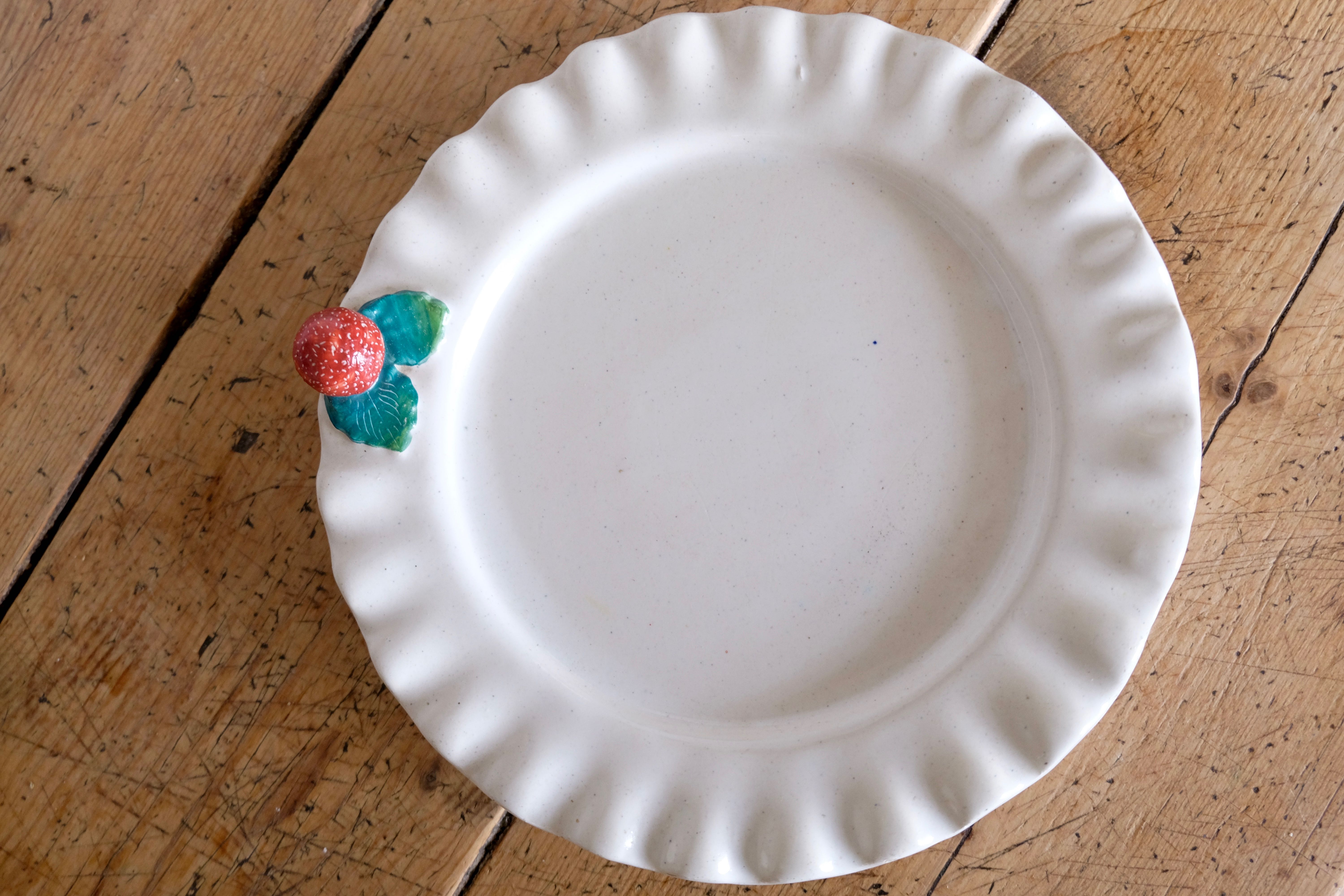 Service dessert in old strawberry Moutiers