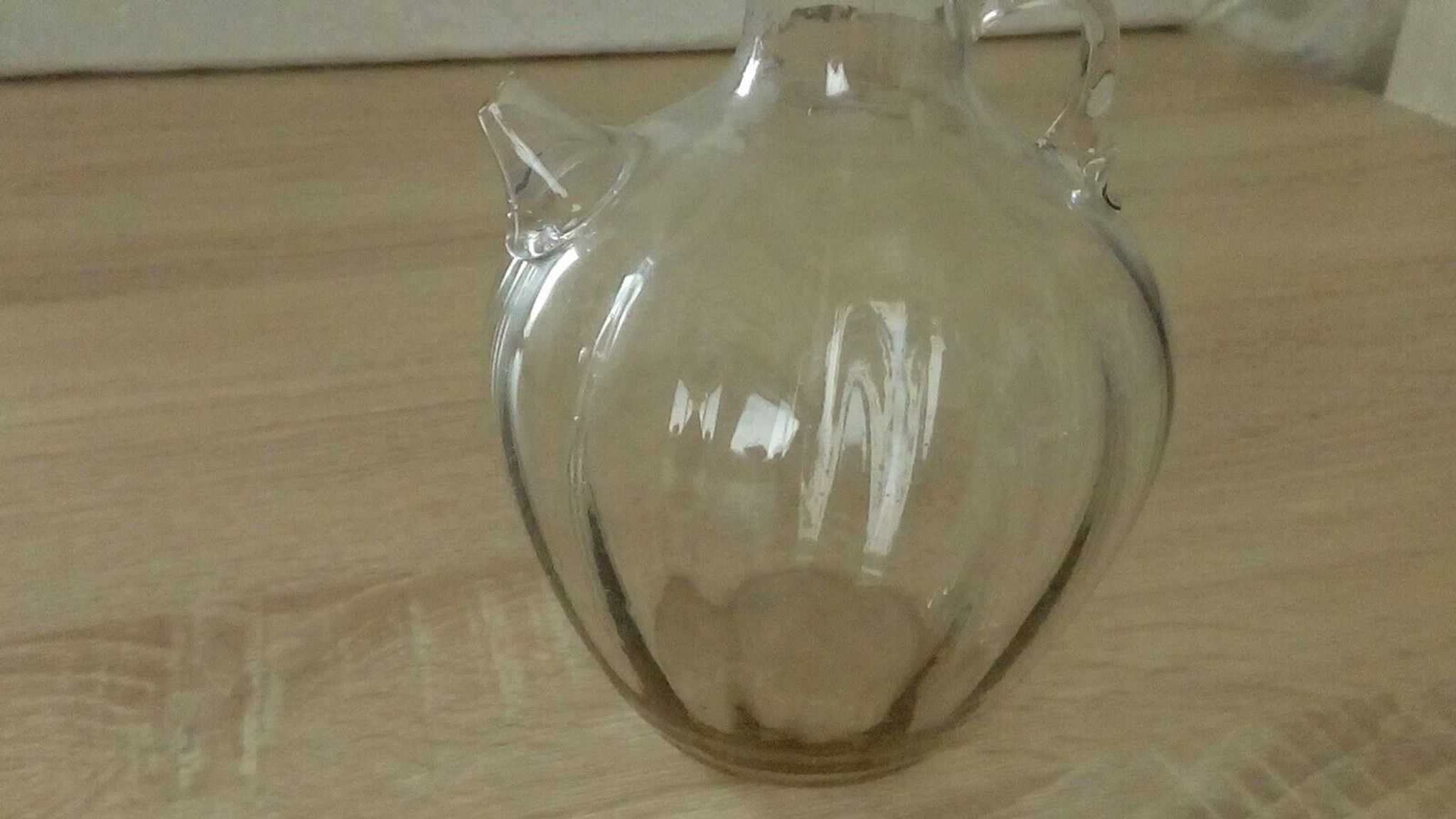 Fine crystal carafe, 18th to early 19th century, no. 2.