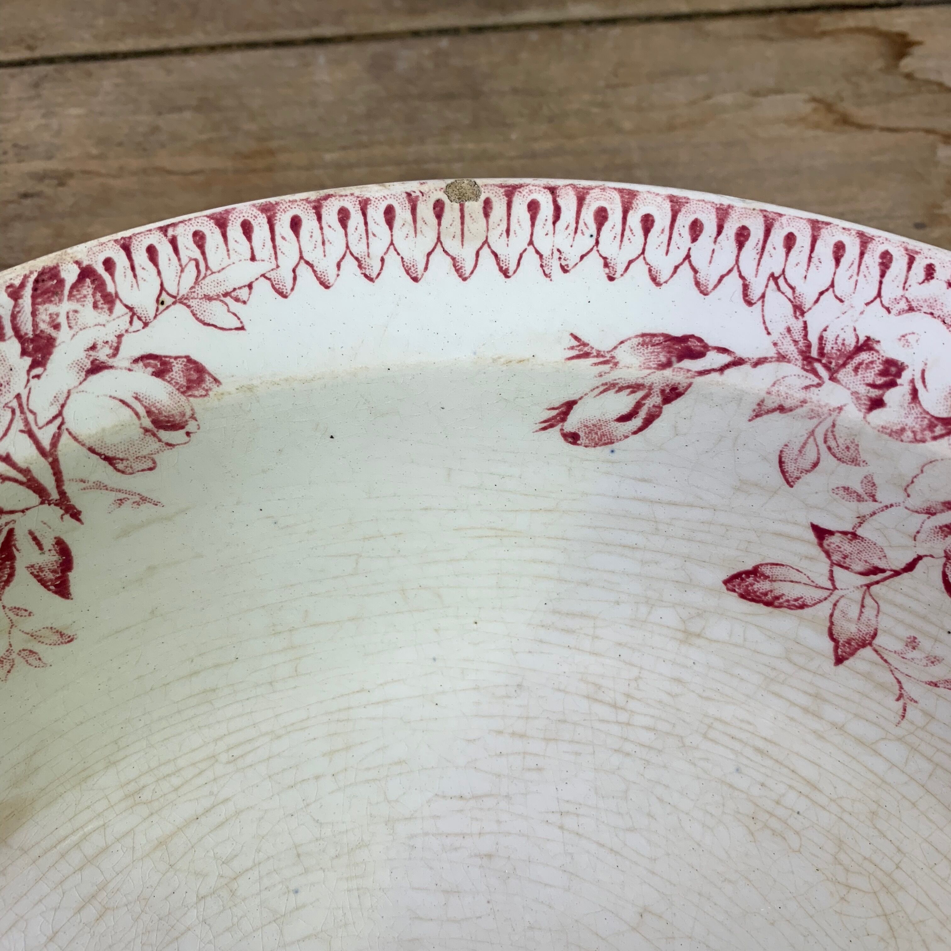 Dish porcelain Gien model Pomponnette