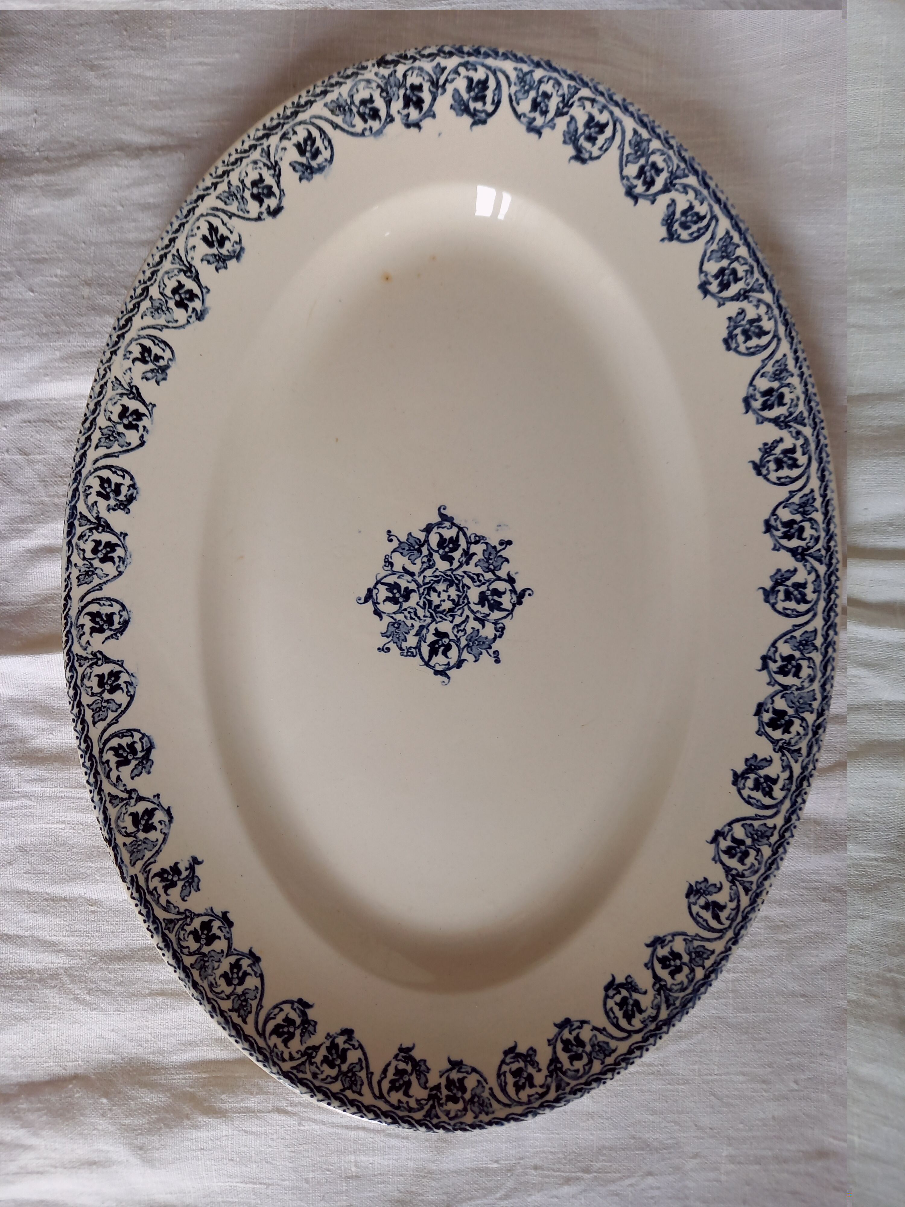 Oval dish Terre de fer, Brienne model, Manufacture HB&Cie