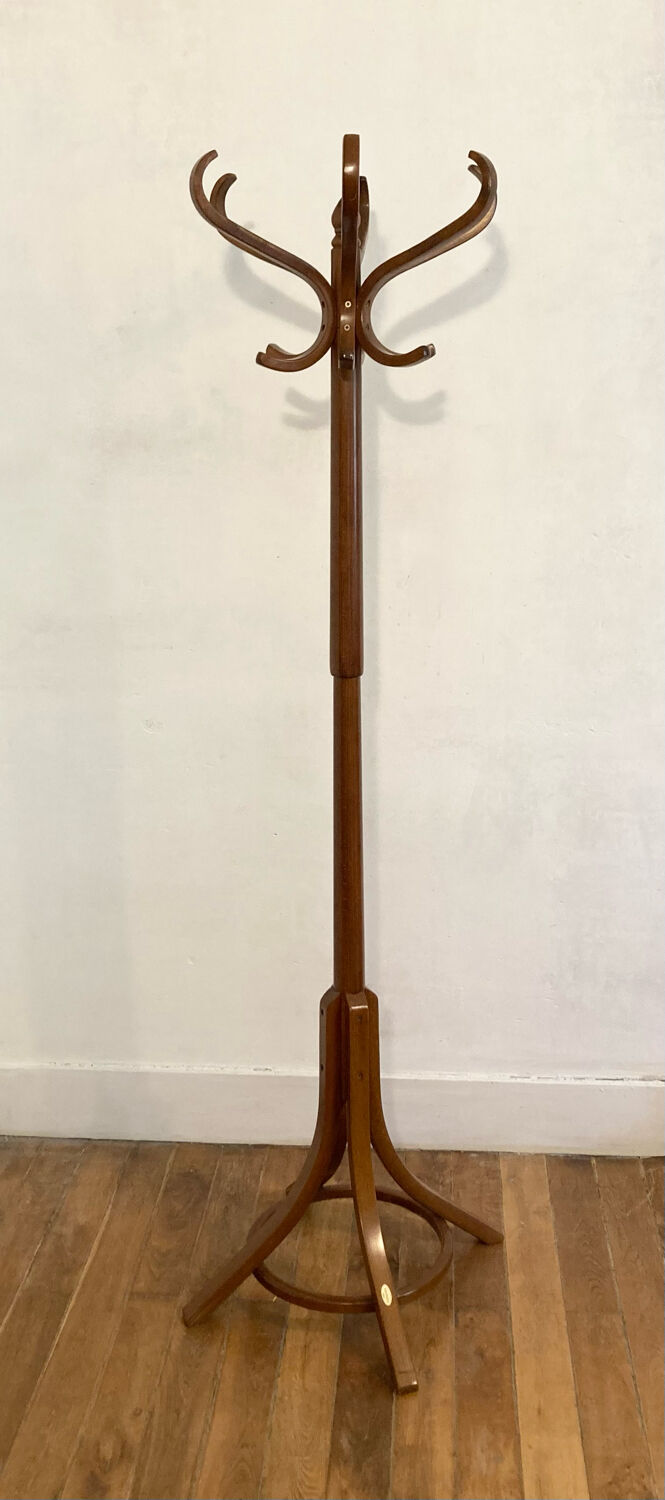Baumann coat rack