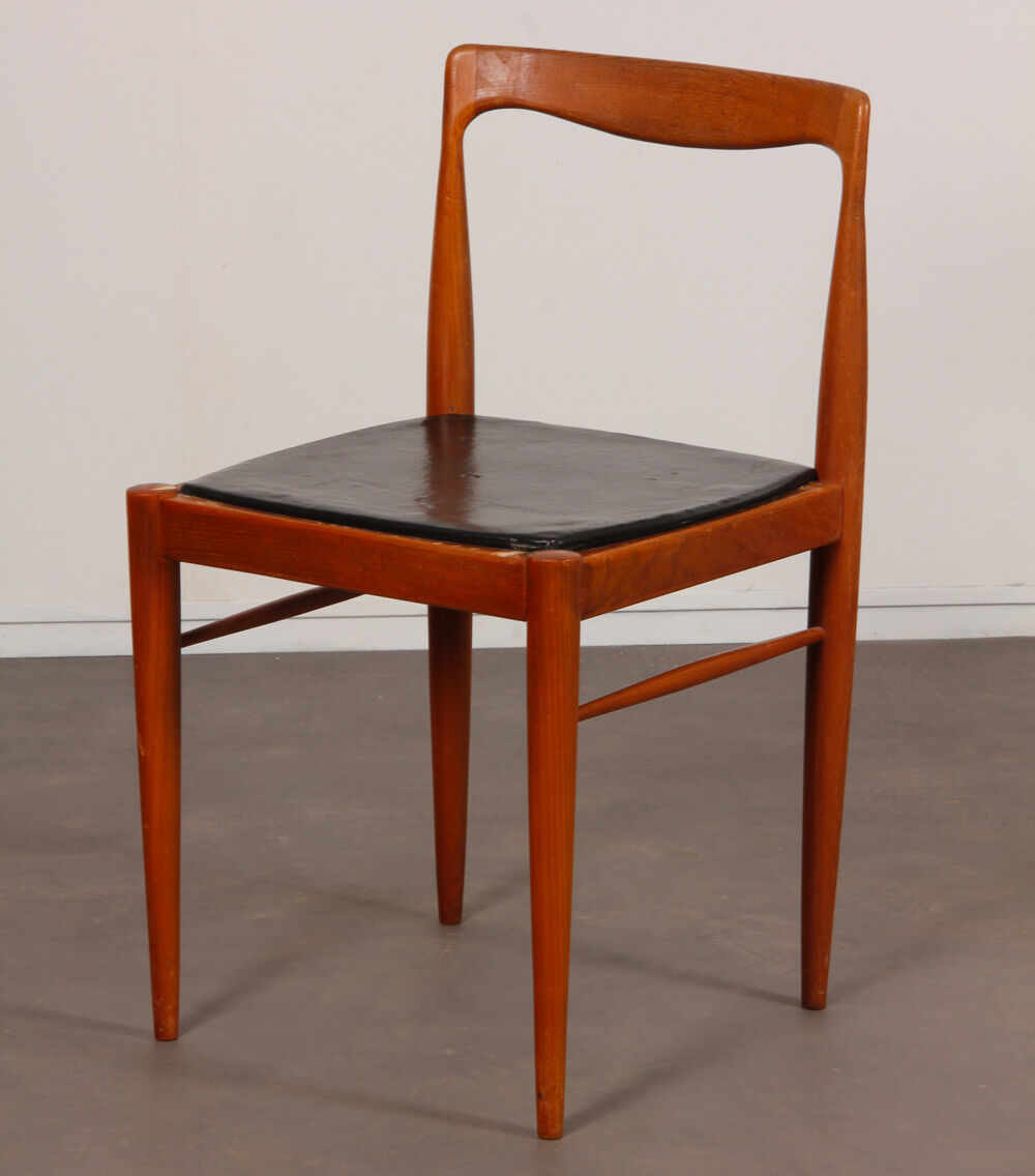 Chairs published by the manufacturer Drevotvar, 1960