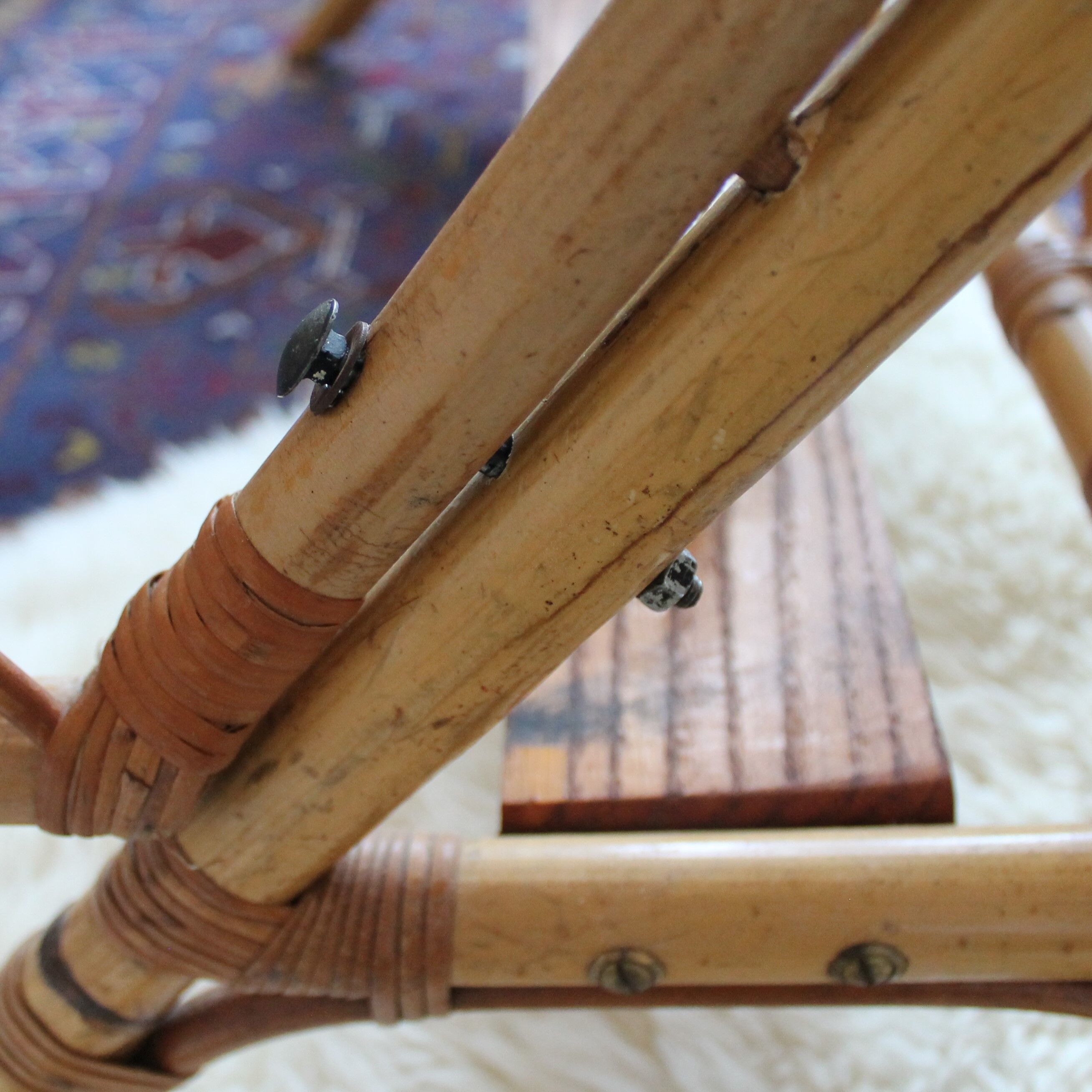 Vintage rattan bed for 1 person