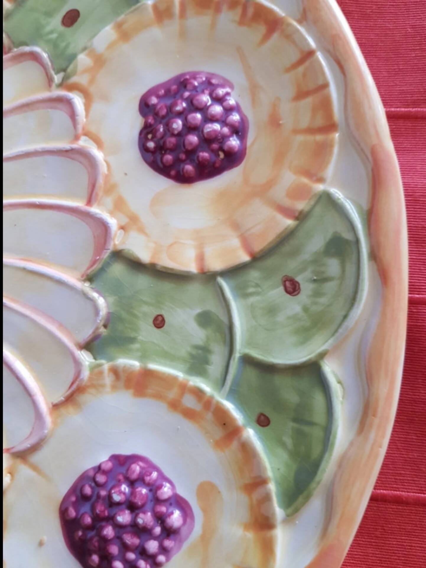 Large Barbotine pie plate
