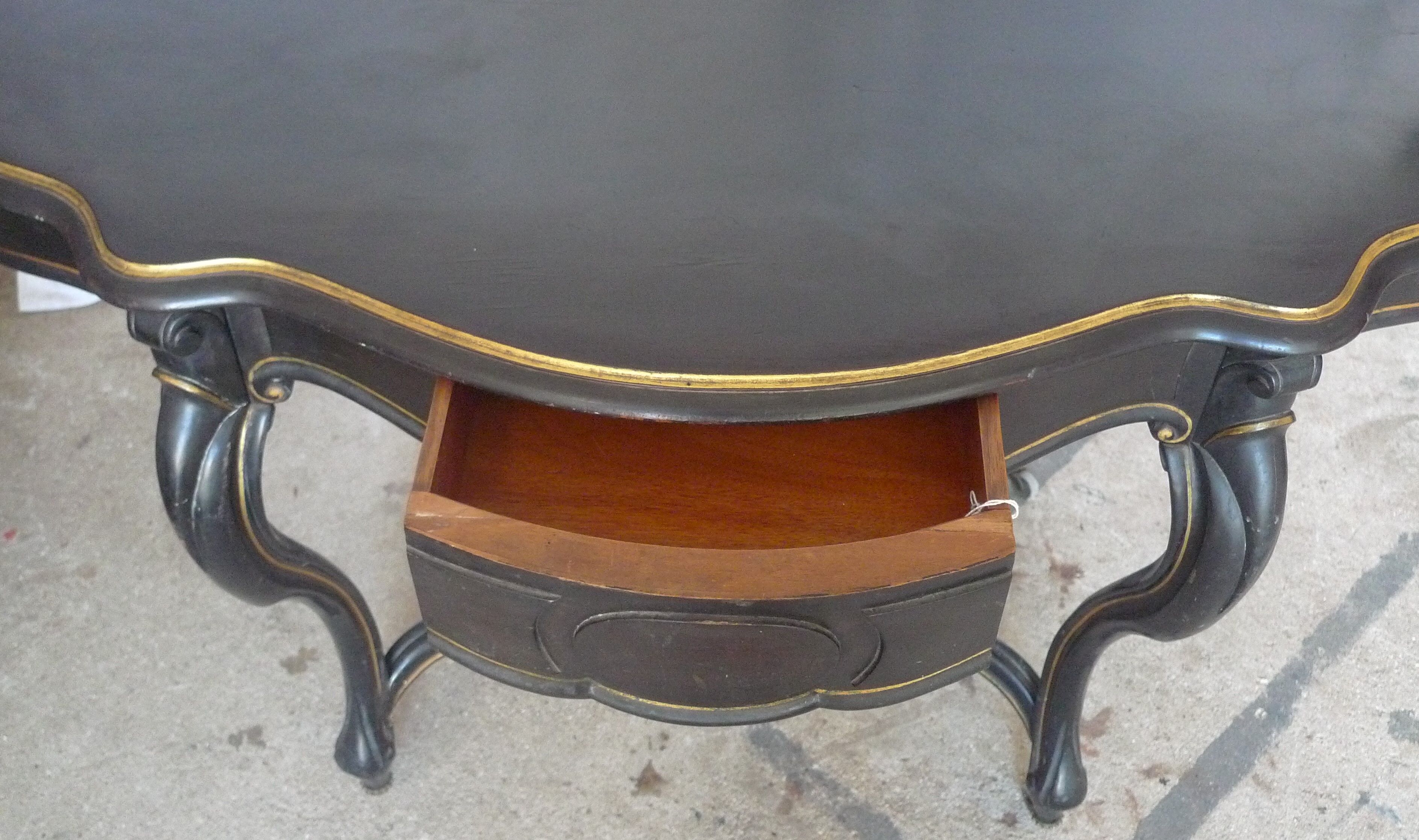Blackened pear middle table