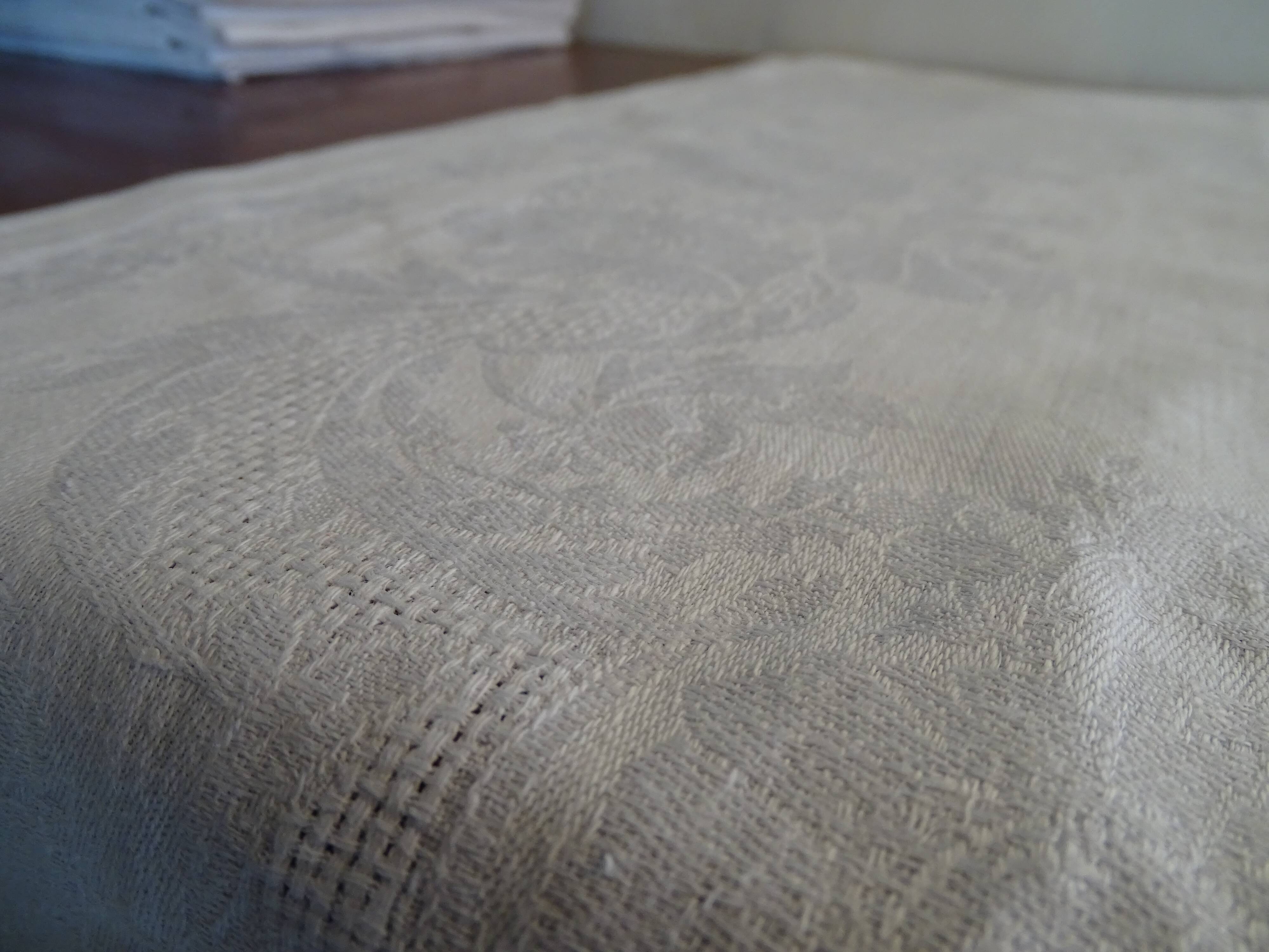 Lot 7 old cotton damask napkins 60 x 64