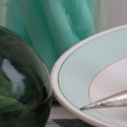 Coupe sur pied en porcelaine