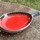 Coupelle en céramique vintage, de couleur rouge, forme originale et design