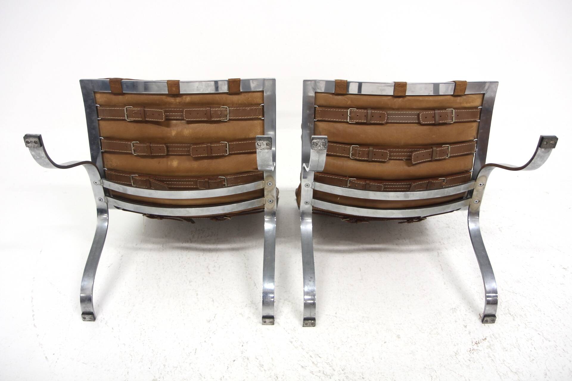 Set de 2 fauteuils scandinave en cuir "Ari", Arne Norell, Suède, 1960