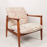 Fauteuil Jacquard Coral Vintage par Edmund Homa GFM 64, années 1960, Pologne Rénové MCM Design