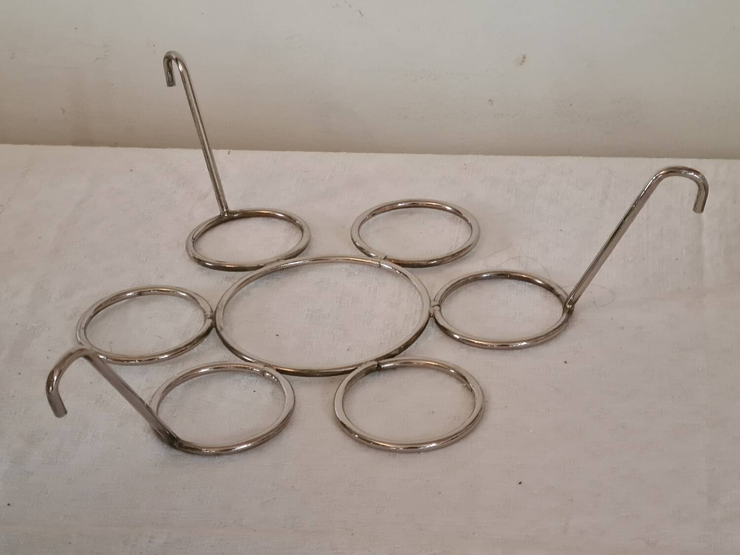 Silver metal champagne basin