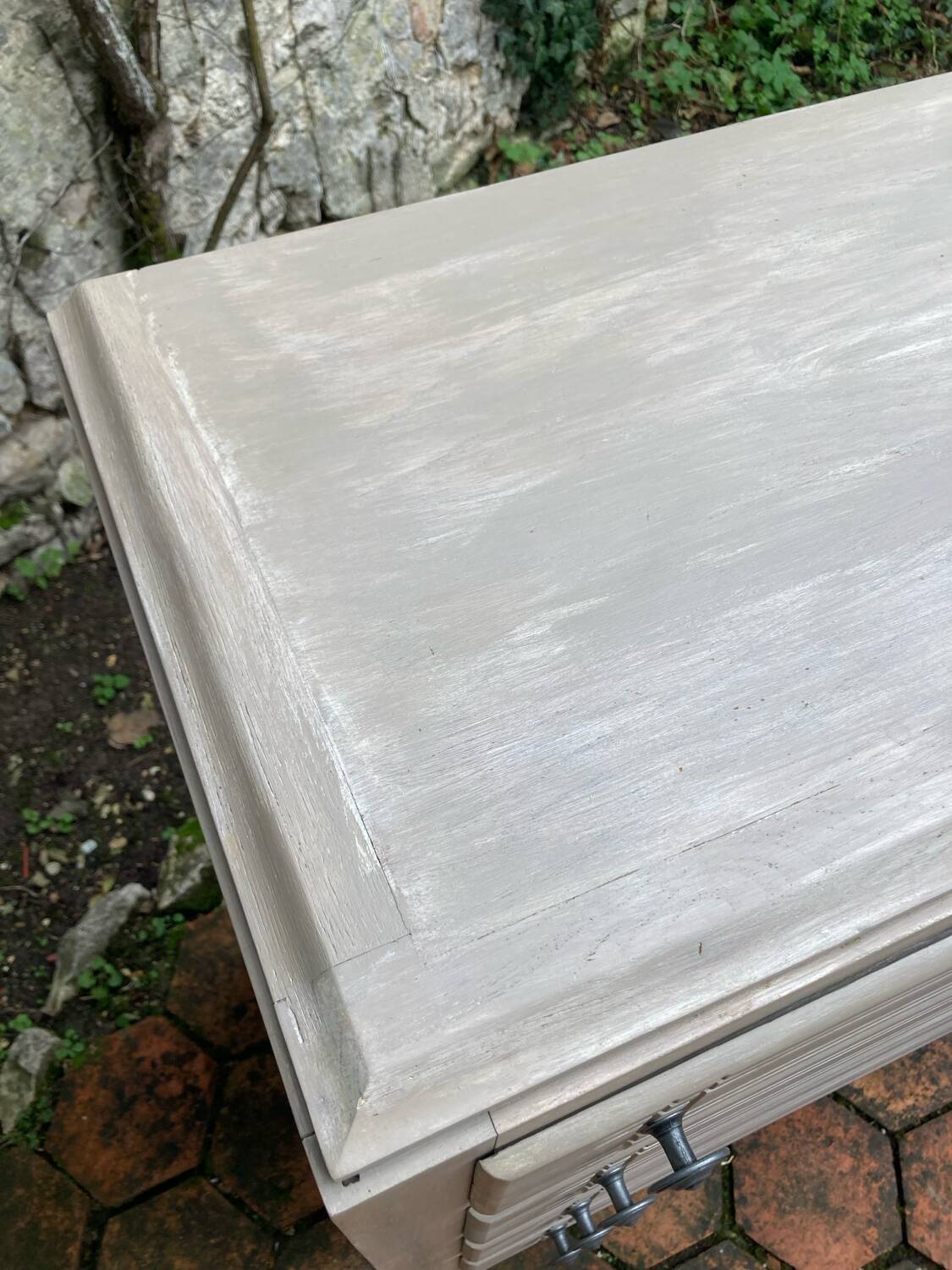 Vintage chest of drawers