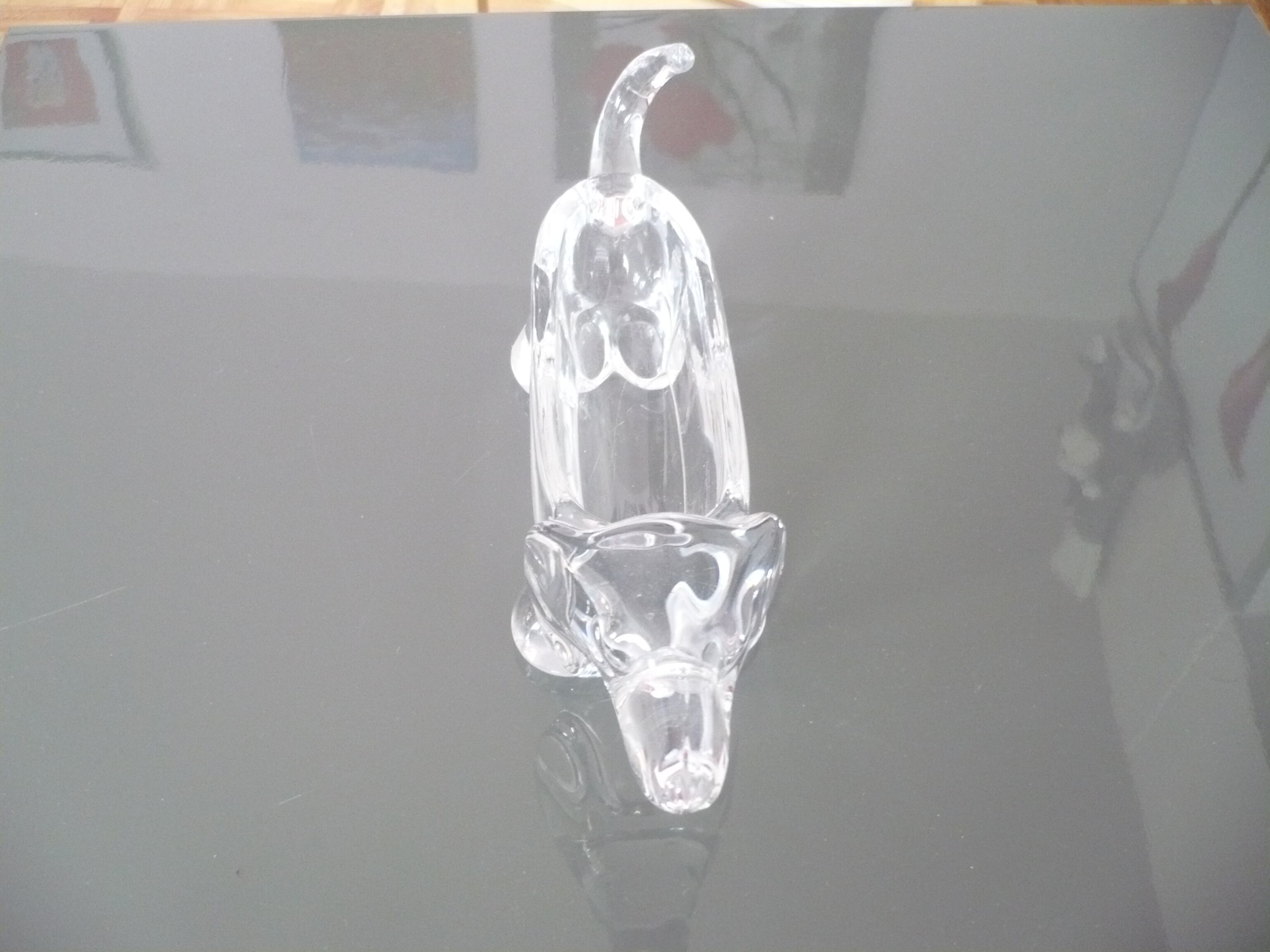 Vacuum pocket dachshund valve crystal france