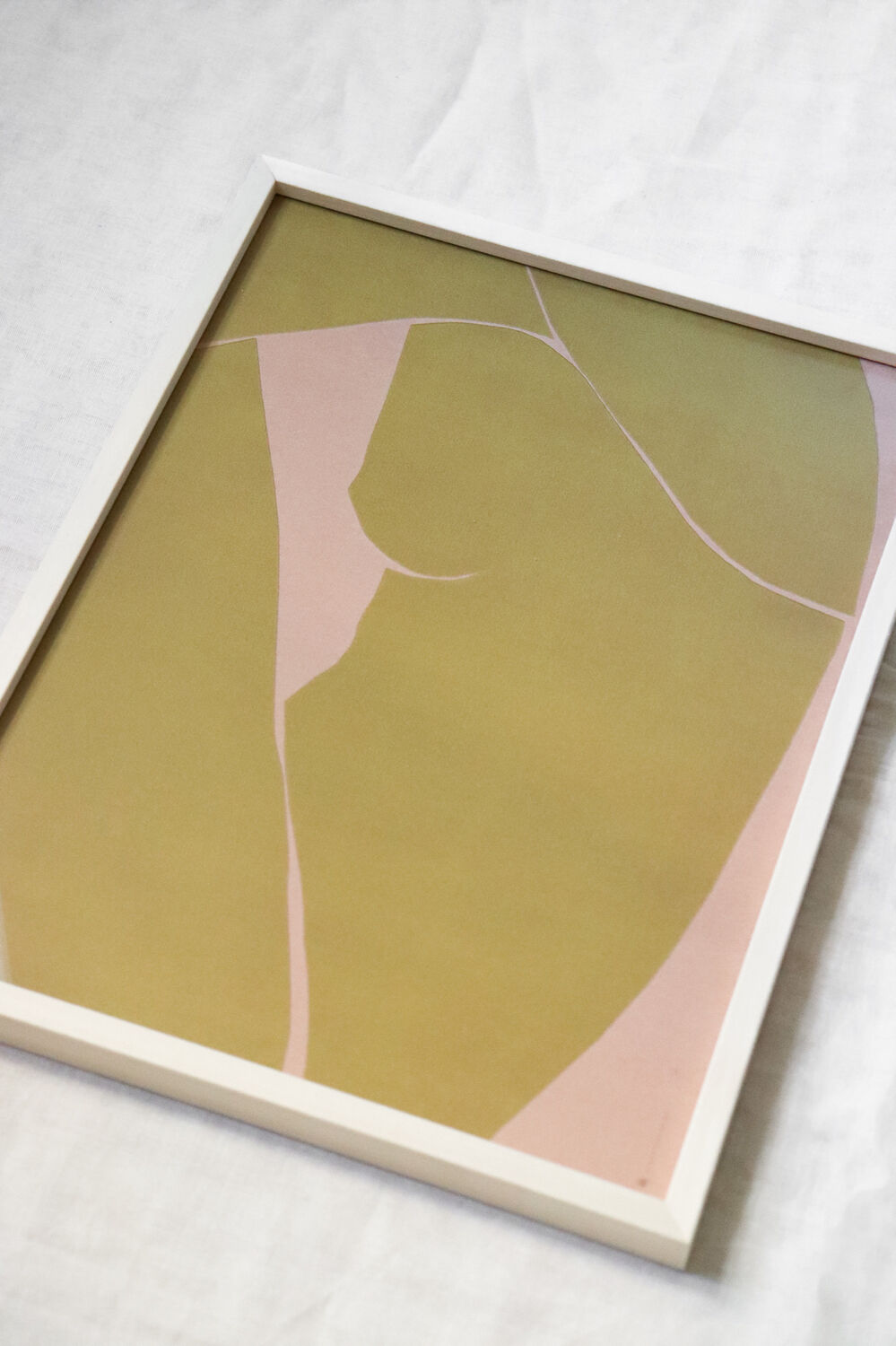 Female body art print