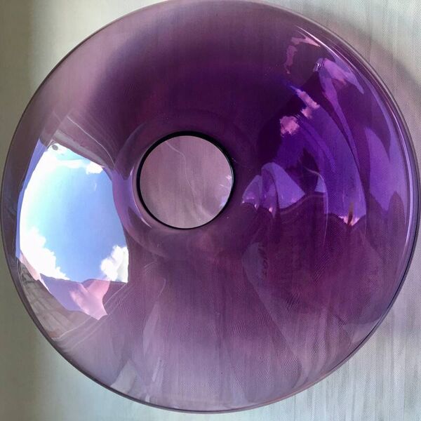 Vase rond en verre asymétrique couleur Améthyste