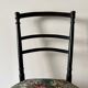 Chaise Napoléon III en bois noir et jacquard à fleurs