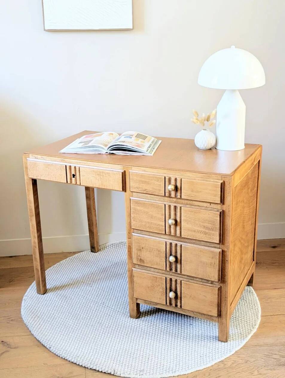 Bureau vintage rénové, années 40-50, 5 tirois