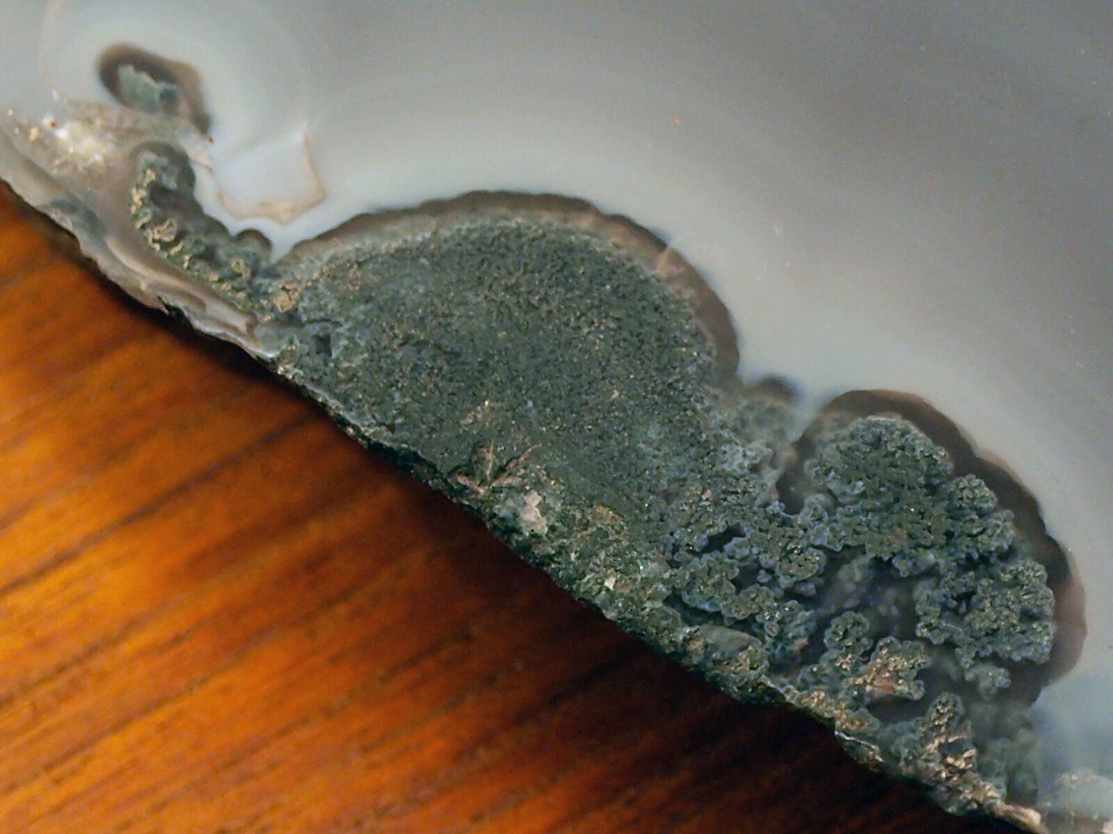 XXL crystallized agate ashtray