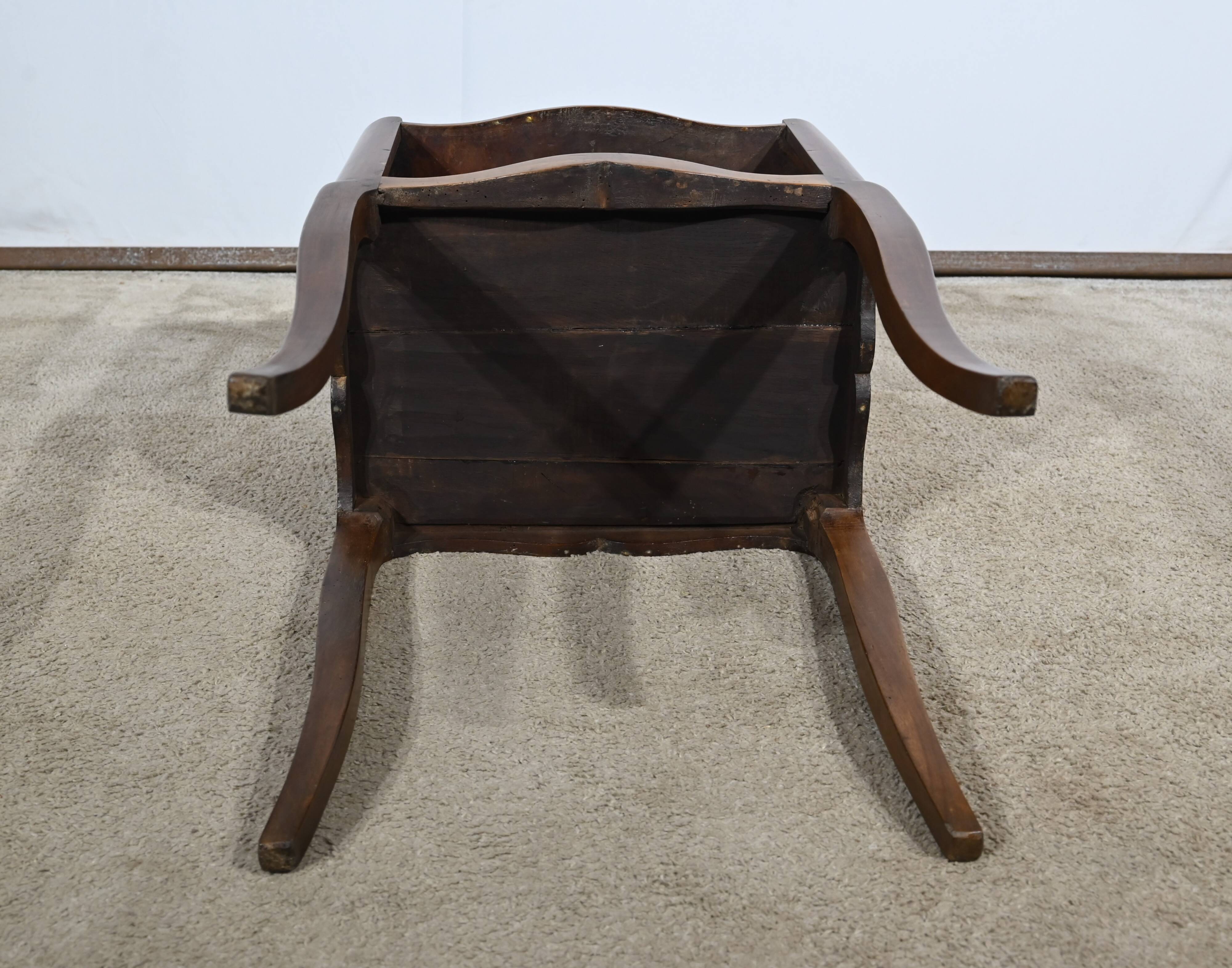 Small Snack Table in Solid Walnut, Louis XV – 18th Century
