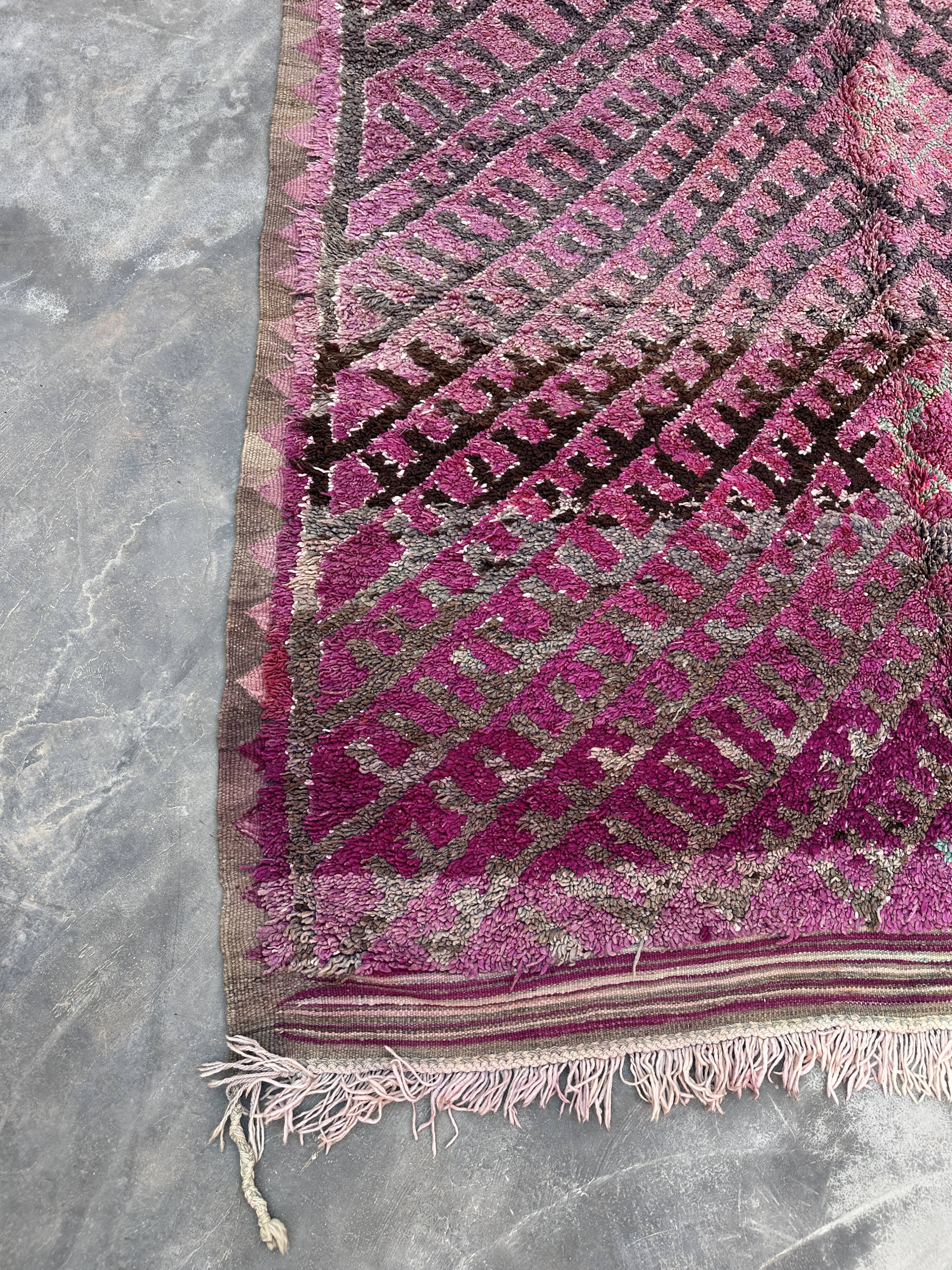 Purple Moroccan carpet - 197 x 445 cm