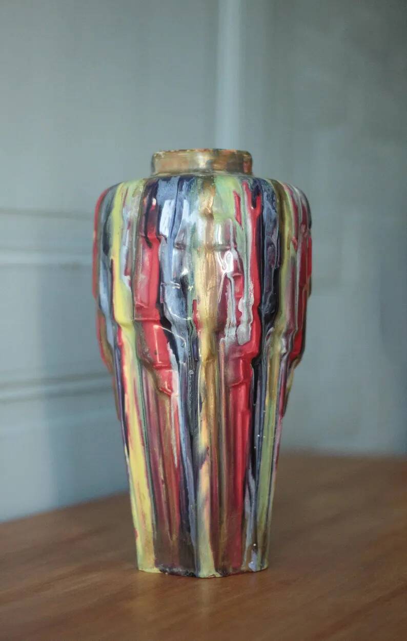 Vase signed Louis Gueule – Elgé Vierzon, multicoloured polychrome earthenware vase in geometric shape, collection.