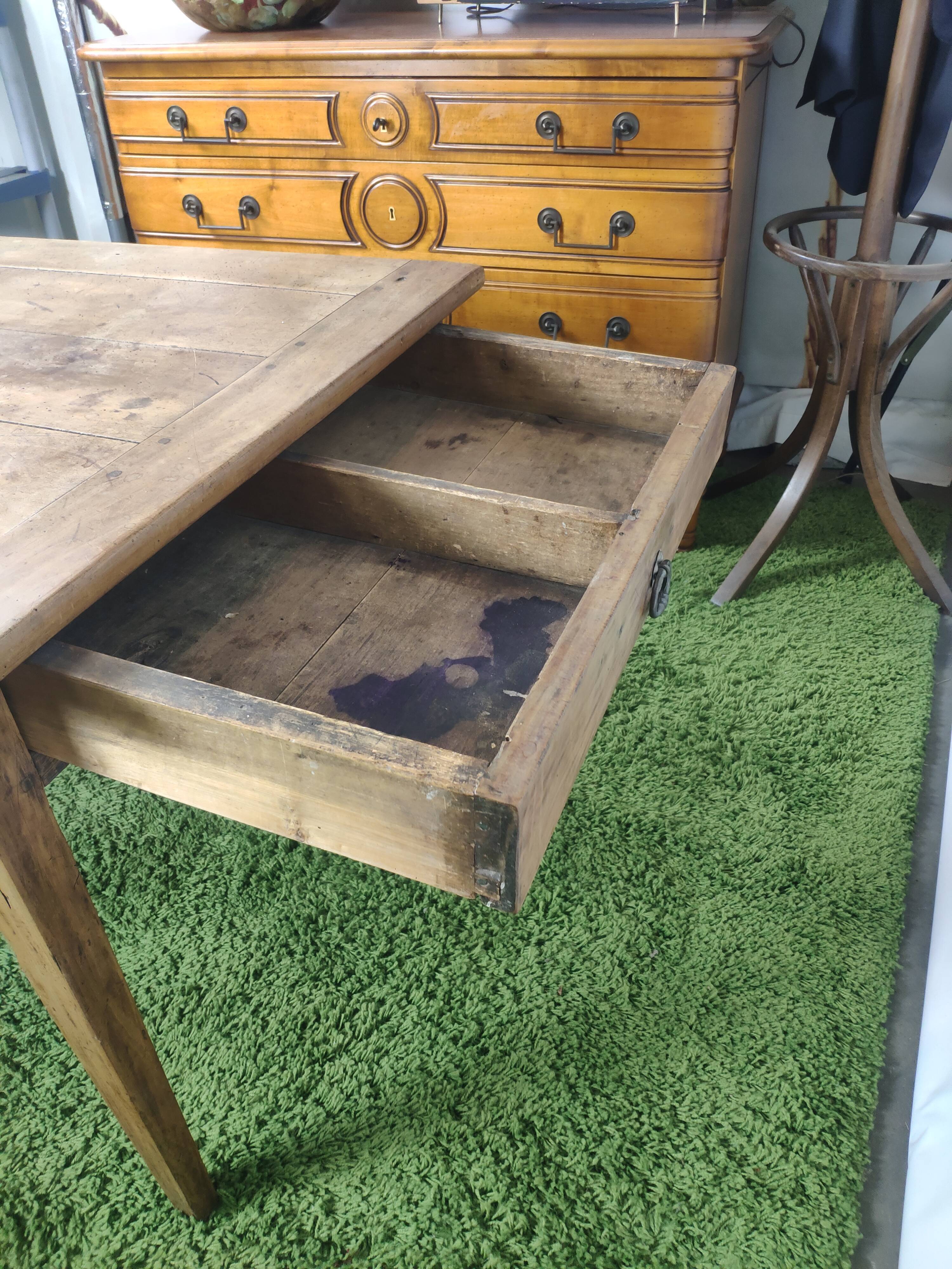 Light wood eating farm table