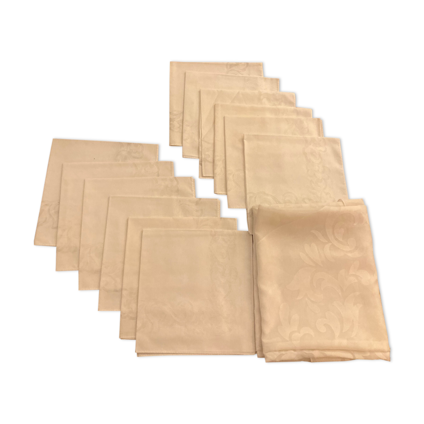 Set white tablecloth and 12 matching towels, hand embroidered
