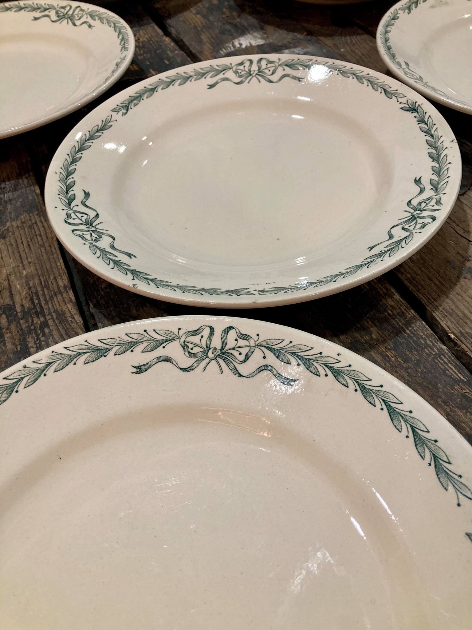 Lot of 10 plates in Terre de Fer Longchamp model Belleville