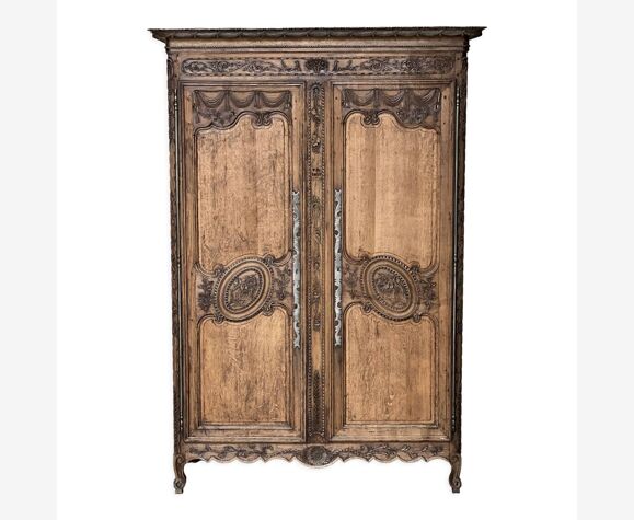 Armoire rustique