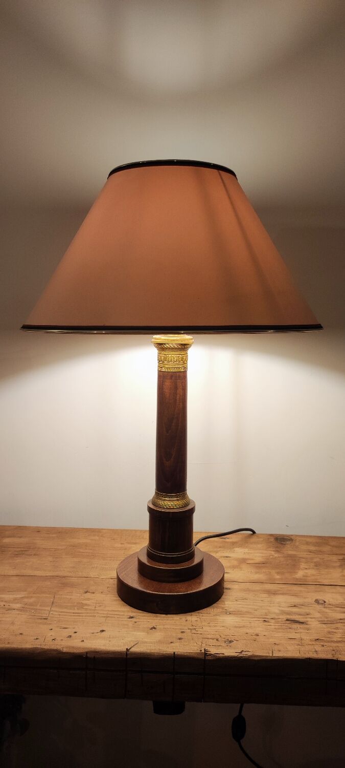 Wooden table lamp