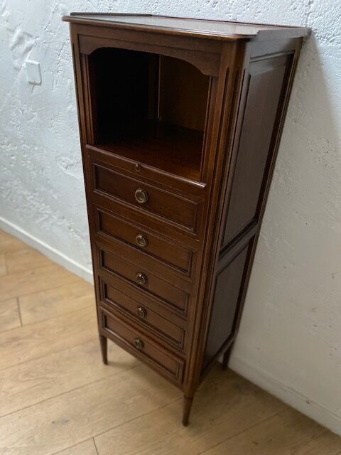 Chiffonier