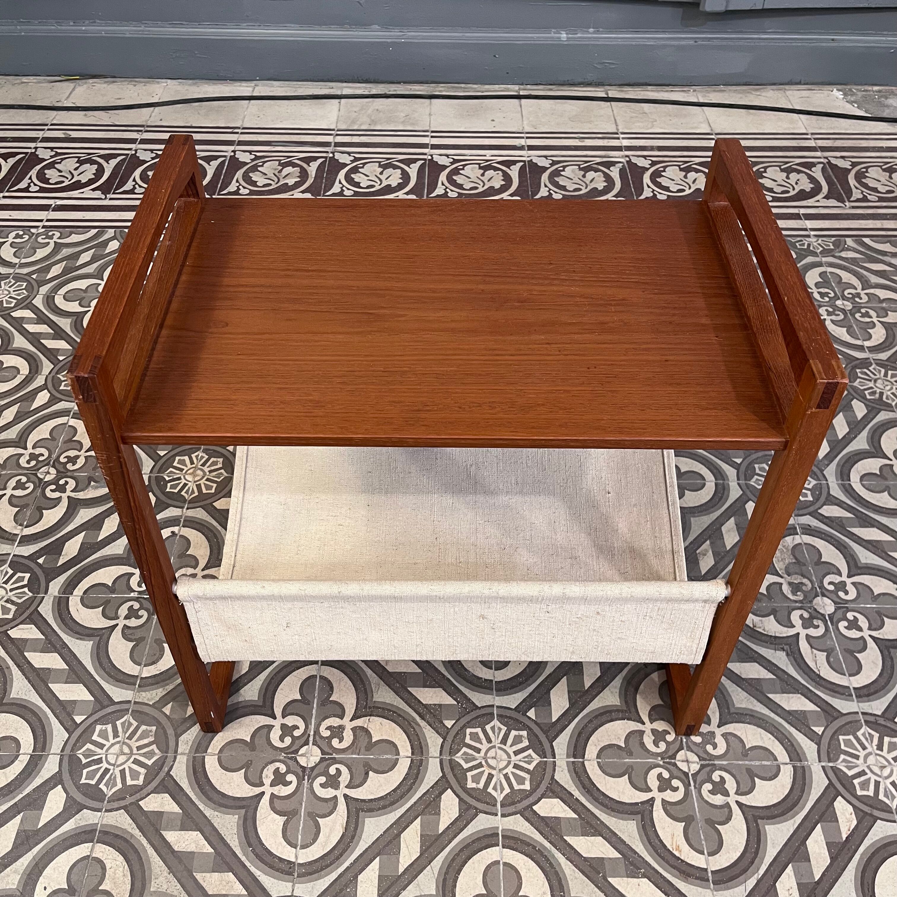Porte-revues Silka Mobler en bois de teck et toile beige, Kai Kristiansen 1960