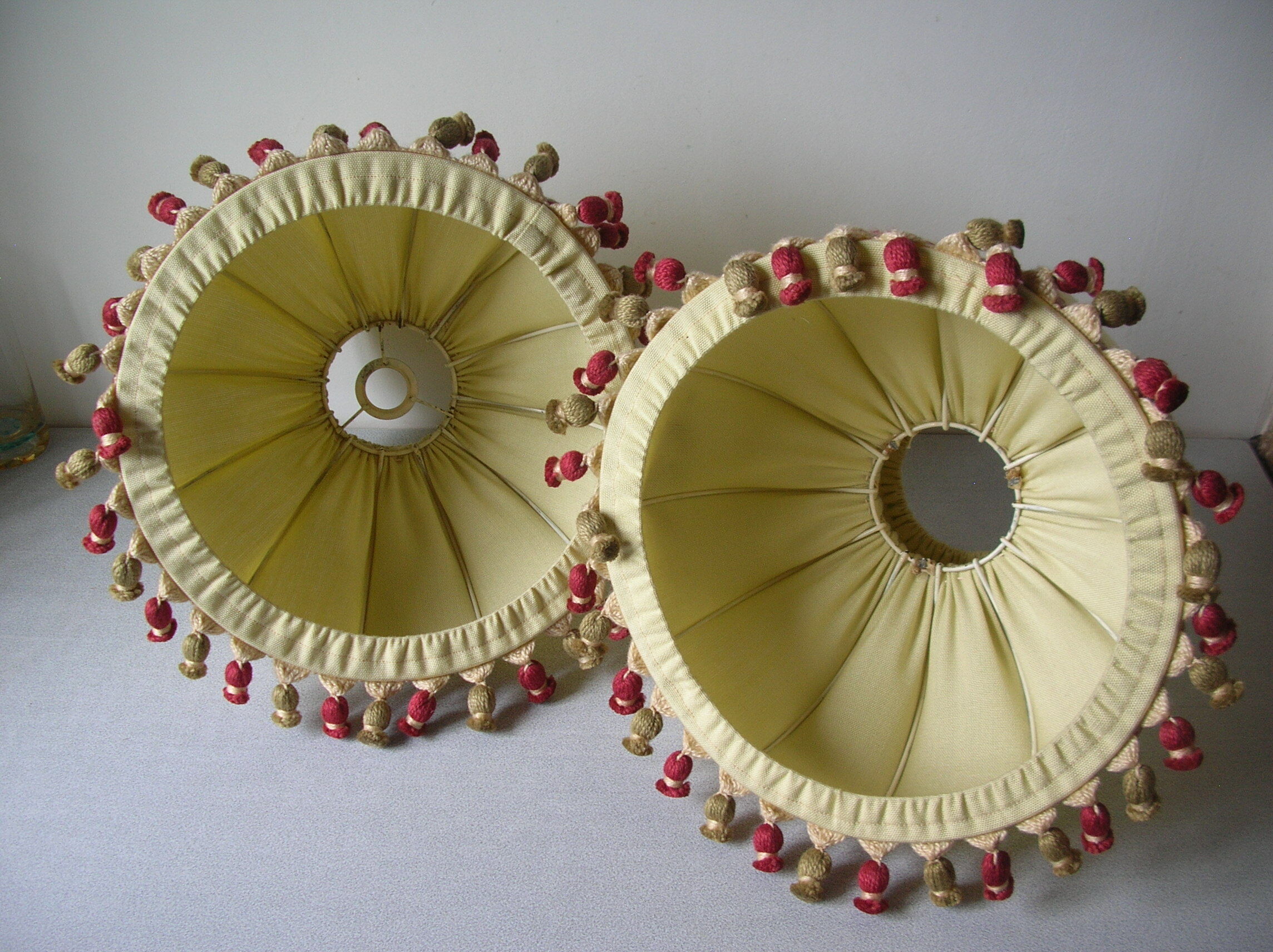 Set of 2 old fabric lampshades with vintage retro deco tassel 30 cm