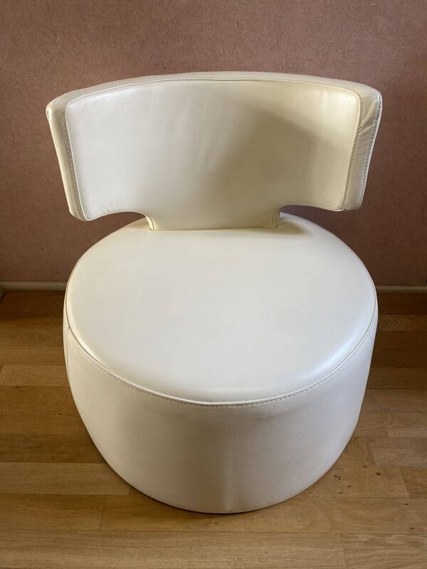 Fauteuil cuir blanc, Chateau d'Ax, parfait état