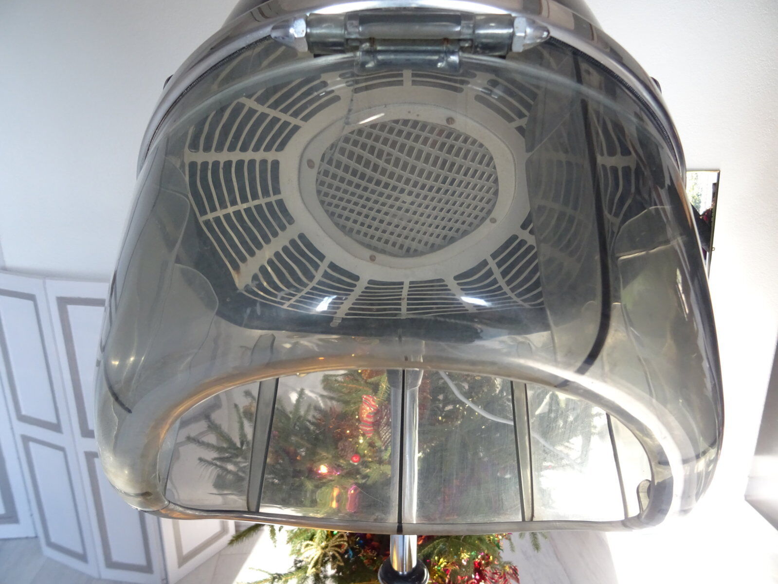 Barber's armchair 70