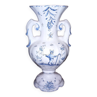 Grand vase Moustier signé