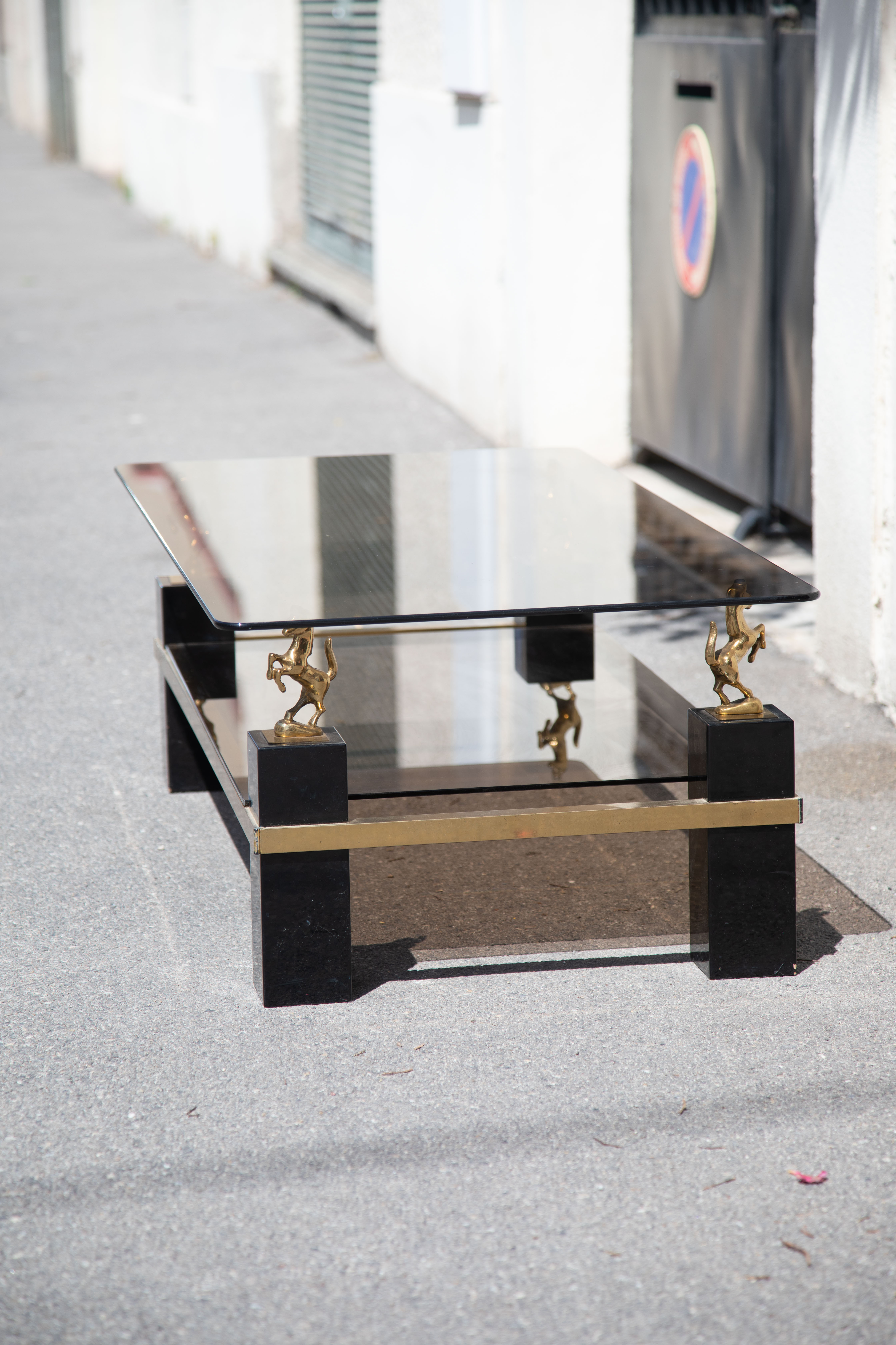 Horse coffee table 70
