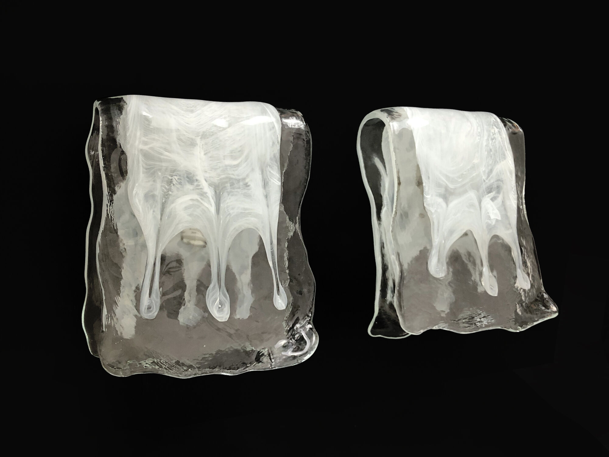 Pair of Murano Sil Lux wall sconces in alabaster glass and aluminum